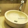 Umywalka marmurowa GEMMA 501 Cream Umywalka marmurowa GEMMA 501 Cream – widok misy z góry na blacie w łazience