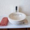Umywalka marmurowa GEMMA 516 Cream Umywalka marmurowa GEMMA 516 Cream – na jasnym blacie z baterią