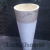 Umywalka wolnostojąca PEDESTAL HAMMERED Cream Umywalka wolnostojąca PEDESTAL HAMMERED Cream – widok misy pod baterią ścienną