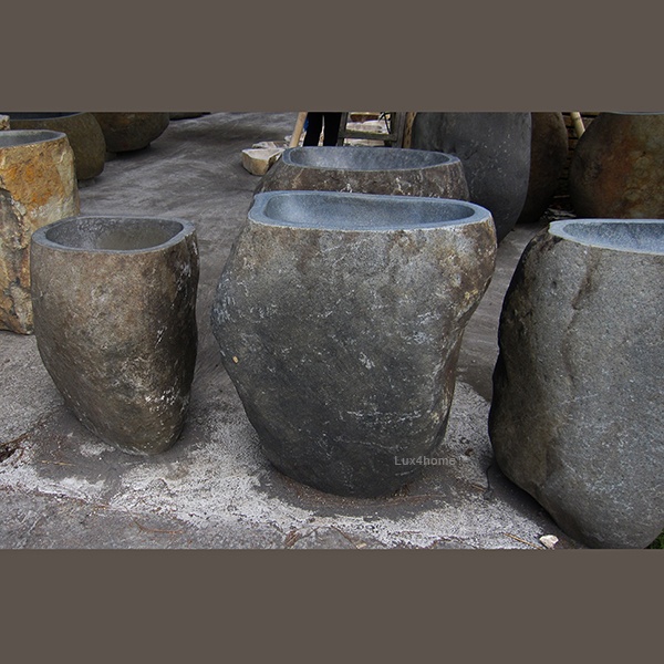 Umywalka z kamienia rzecznego SOLID PEDESTAL Umywalka z kamienia rzecznego SOLID PEDESTAL – naturalne powierzchnie kamienia w gotowych umywalkach