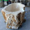 Wanna z onyksu ENIGMA Wanna ENIGMA z onyksu z nieregularną krawędzią, widok od krótszego boku w pracowni