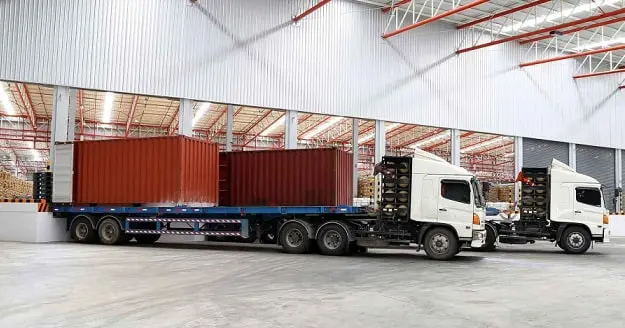 O nas 9 Załadunek kontenerów do transportu