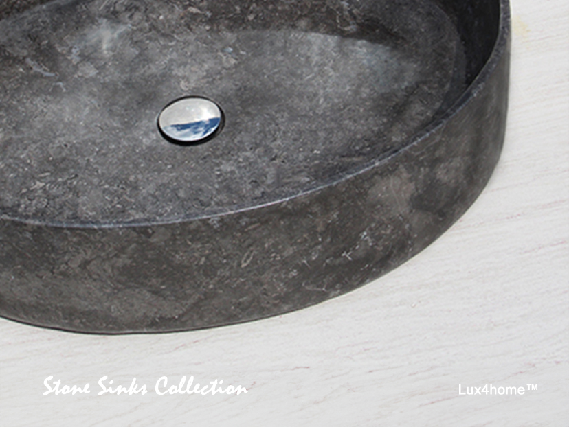 Katalogi 4 Okładka katalogu Lux4home Stone Sinks Collection z szarą umywalką i odpływem